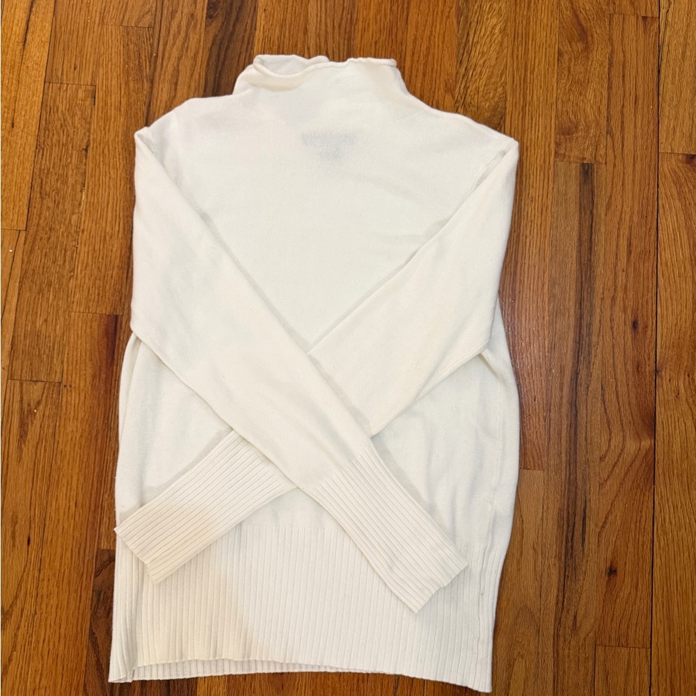 Elegant White Women's Sweater